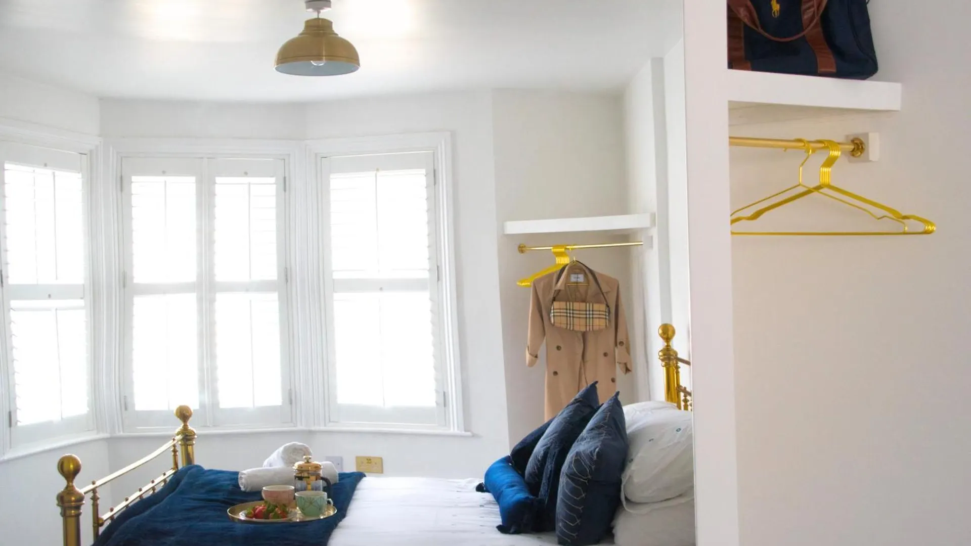Modern Town Centre Flat - Free Shared Parking, King Size Bed, 5 Minutes Walk To Beach Bournemouth 0*,